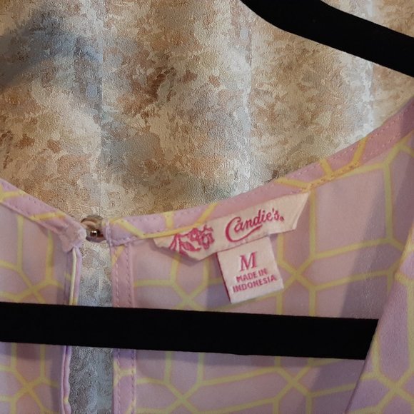 Lt pink/yellow sleeveless top size Medium - Picture 3 of 5